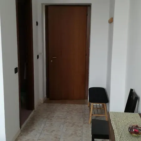 Oda ve Kahvaltı Della Stazione Meina